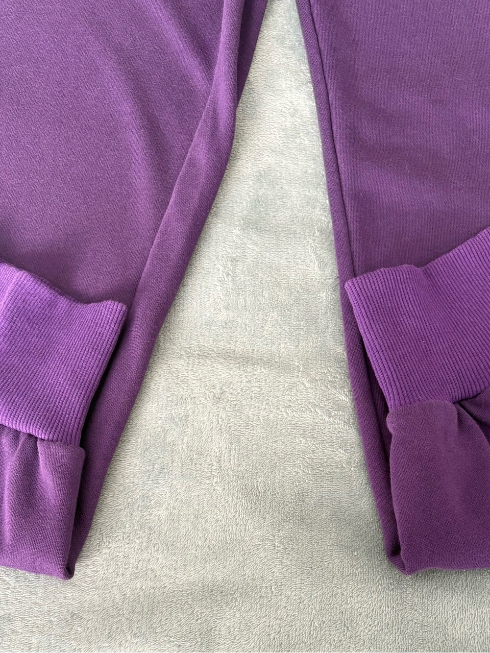 Yovela Purple Jogger Sweatpants Size L Elastic Waist Cuffed Ankle - Picture 4 of 9
